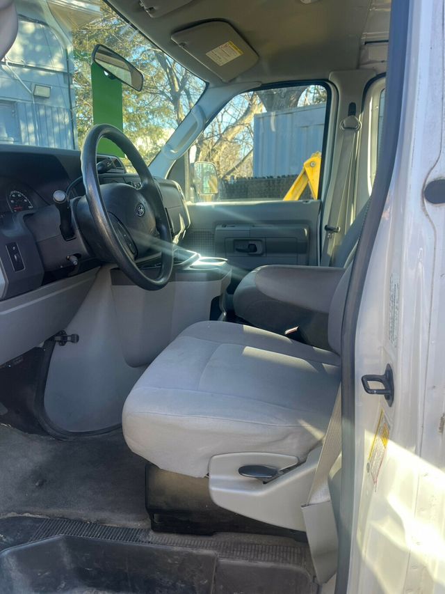 2012 Ford Econoline Cargo Van  - 22958169 - 1