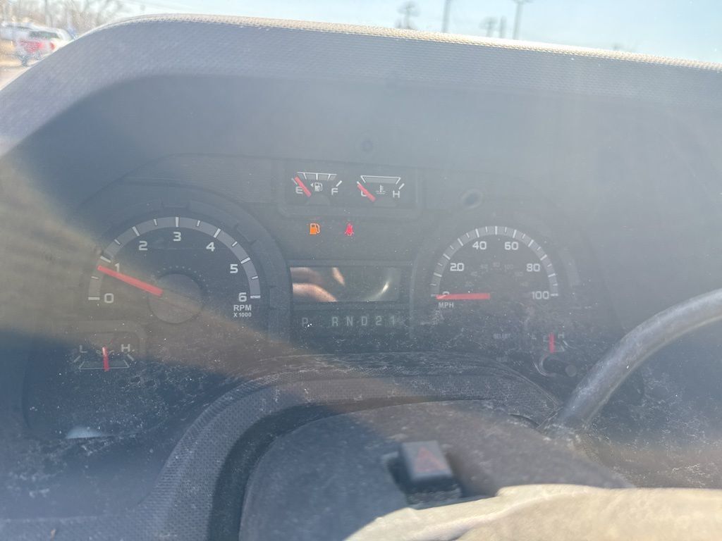 2012 Ford Econoline Cargo Van E-250 Commercial - 23003696 - 7