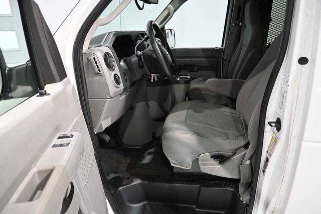 2012 Ford Econoline Wagon E-350 Super Duty Ext XLT - 22984867 - 12