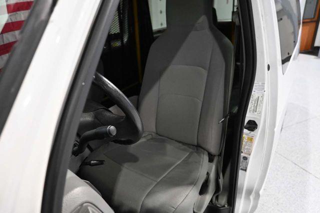 2012 Ford Econoline Wagon E-350 Super Duty Ext XLT - 22984867 - 13