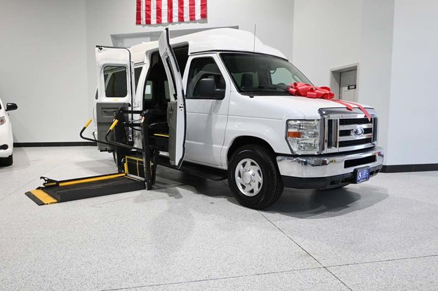 2012 Ford Econoline Wagon E-350 Super Duty Ext XLT - 22984867 - 1