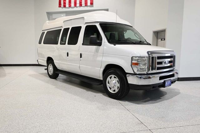 2012 Ford Econoline Wagon E-350 Super Duty Ext XLT - 22984867 - 2