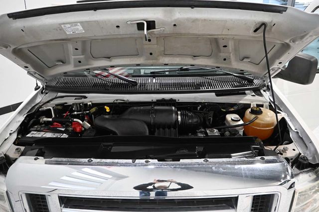 2012 Ford Econoline Wagon E-350 Super Duty Ext XLT - 22984867 - 32