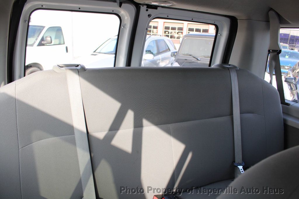 2012 FORD E-350 - Image 20