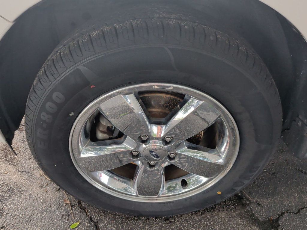 Ford Escape FWD 4dr Limited photo 10