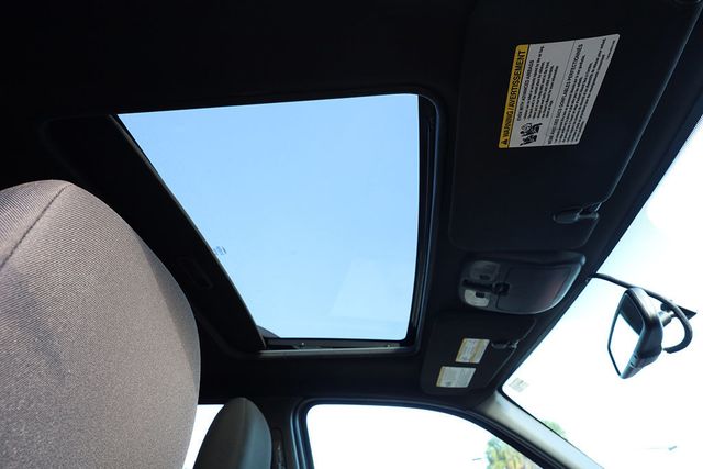 2012 FORD ESCAPE FWD 4dr XLT - 22935008 - 16