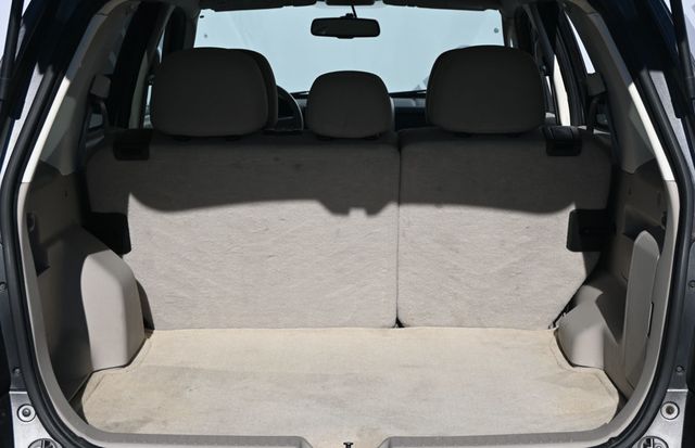 2012 Ford Escape FWD 4dr XLT - 22965369 - 11