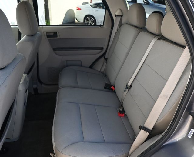 2012 Ford Escape FWD 4dr XLT - 22965369 - 8
