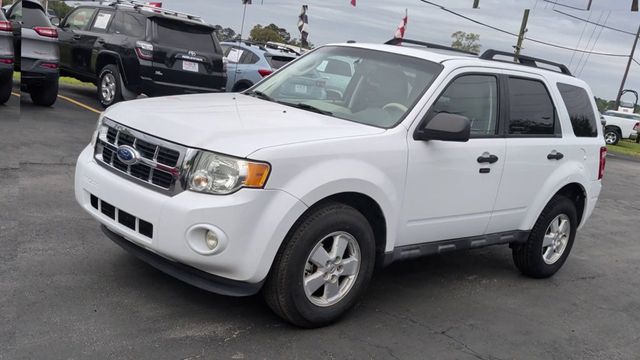 2012 Ford Escape FWD 4dr XLT - 22984721 - 3