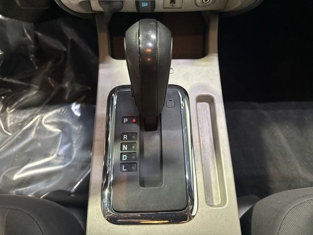 2012 Ford Escape FWD 4dr XLT - 23005763 - 18