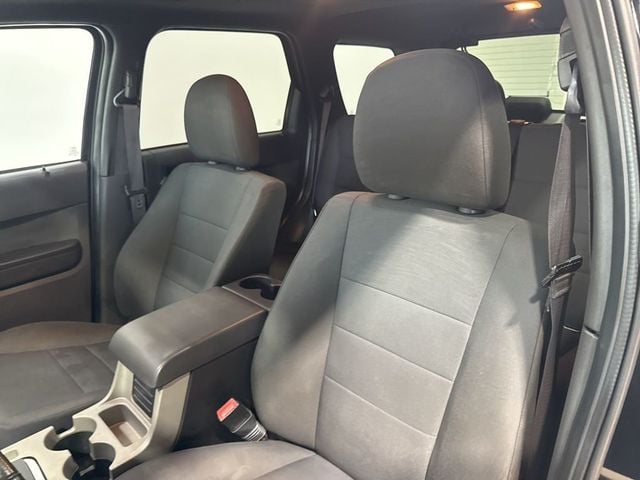 2012 Ford Escape FWD 4dr XLT - 23005763 - 23