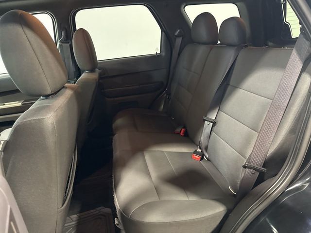 2012 Ford Escape FWD 4dr XLT - 23005763 - 28