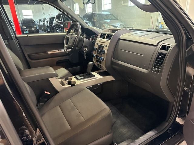 2012 Ford Escape FWD 4dr XLT - 23005763 - 37