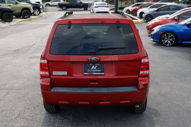 2012 Ford Escape FWD 4dr XLT - 23067242 - 11