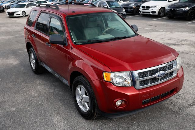 2012 Ford Escape FWD 4dr XLT - 23067242 - 17