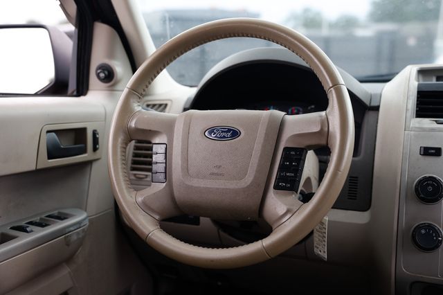 2012 Ford Escape FWD 4dr XLT - 23067242 - 27