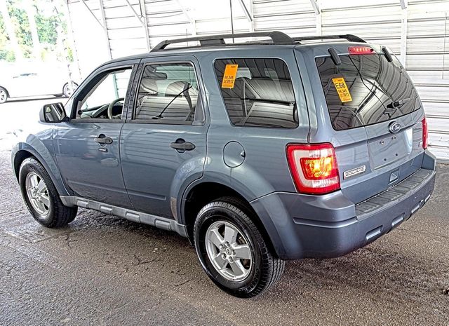 2012 Ford Escape FWD 4dr XLT - 23069990 - 2
