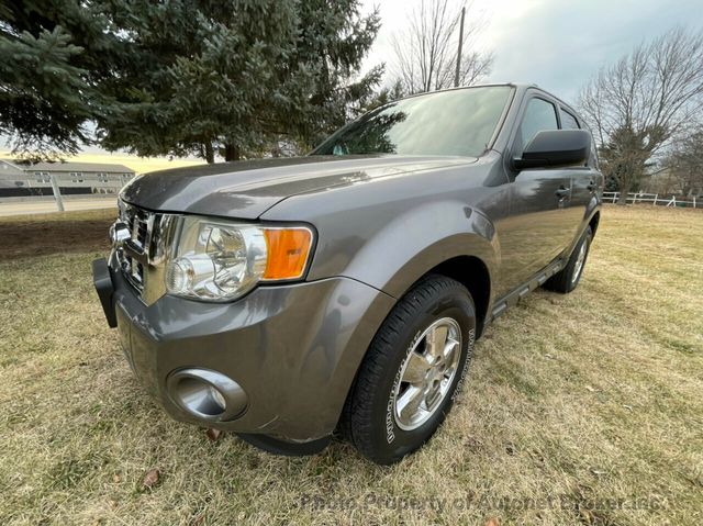 2012 Ford Escape FWD 4dr XLT - 22321917 - 1