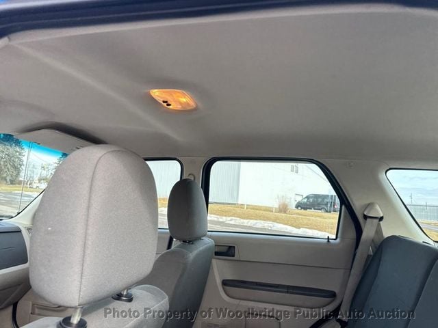 2012 Ford Escape XLS - 22774081 - 25