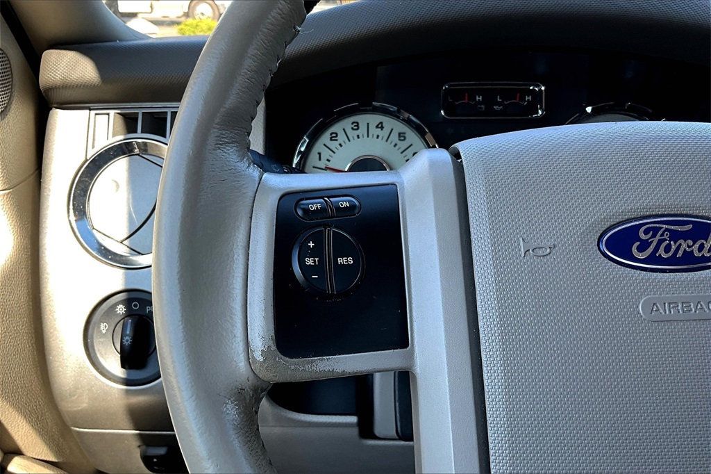 2012 Ford Expedition Limited photo 20
