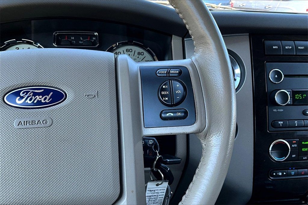 2012 Ford Expedition Limited photo 21