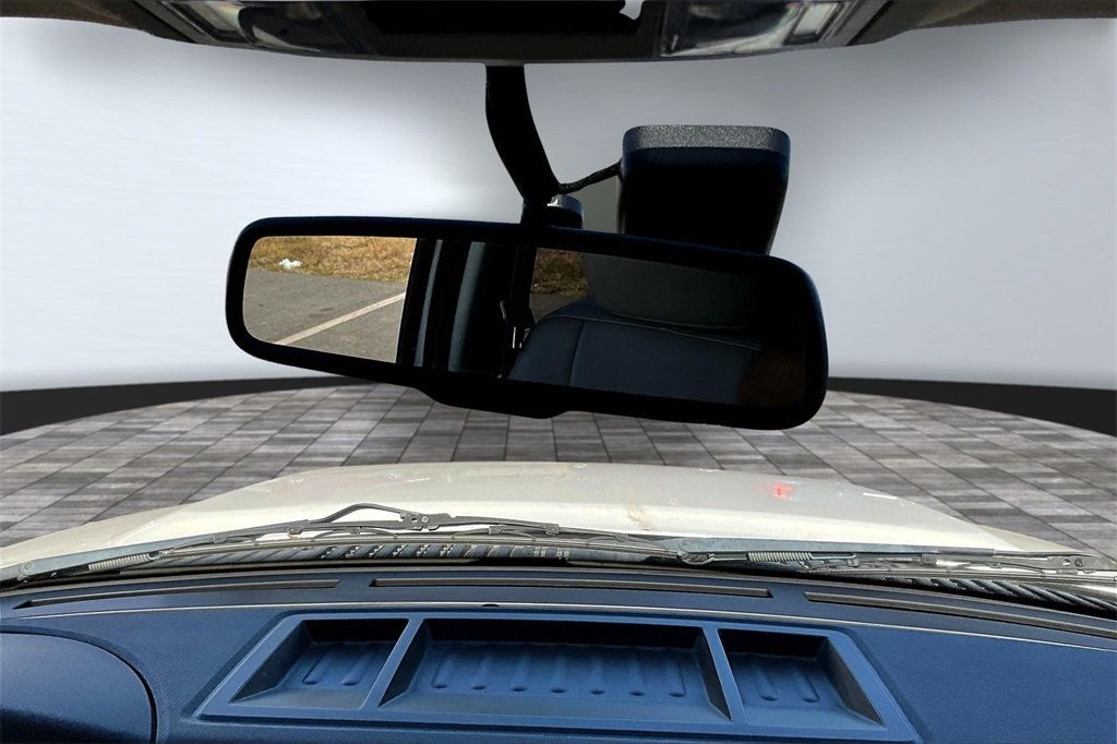 2012 Ford Expedition Limited photo 30