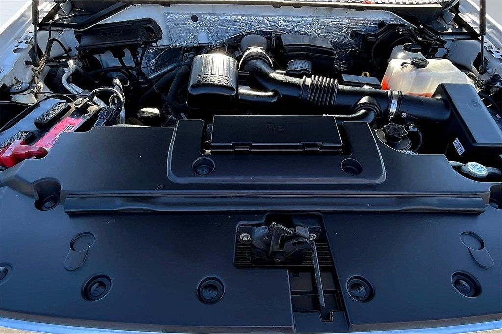 2012 Ford Expedition Limited photo 35