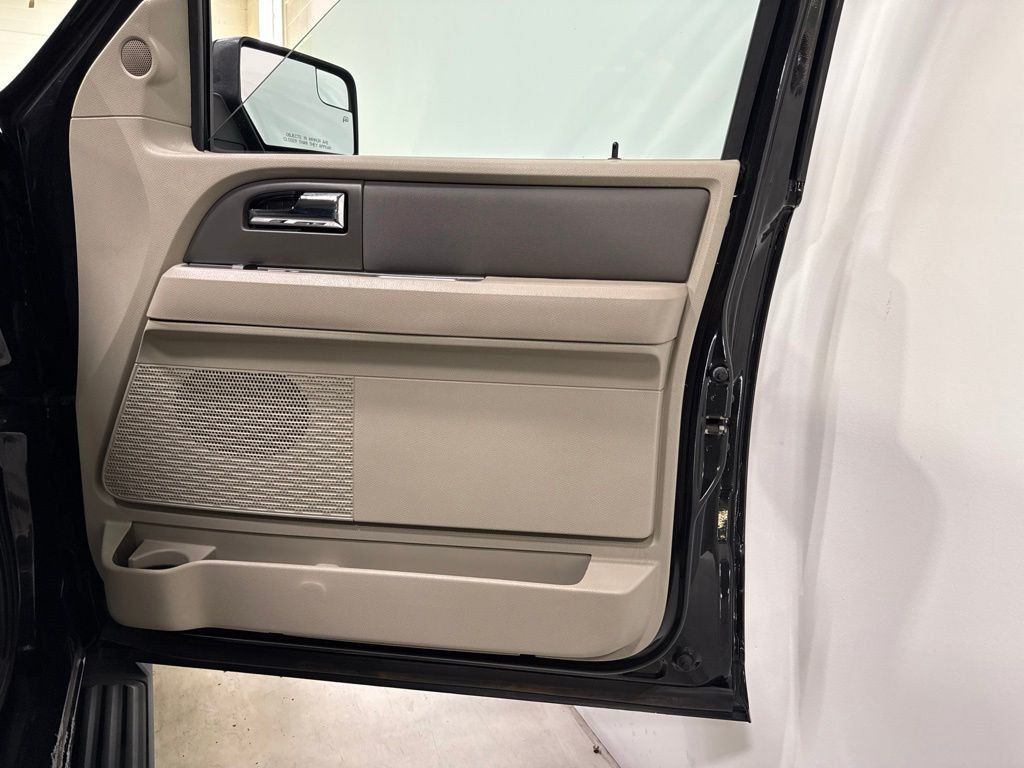 2012 Ford Expedition EL 4WD 4dr XLT - 23081447 - 27
