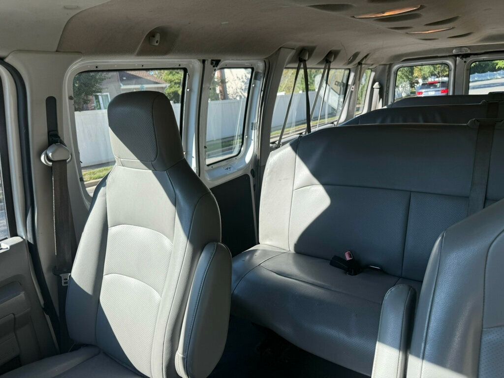 2012 Ford E-350 E350 SUPER DUTY EXTENDED PASSENGER VAN - 22921547 - 17