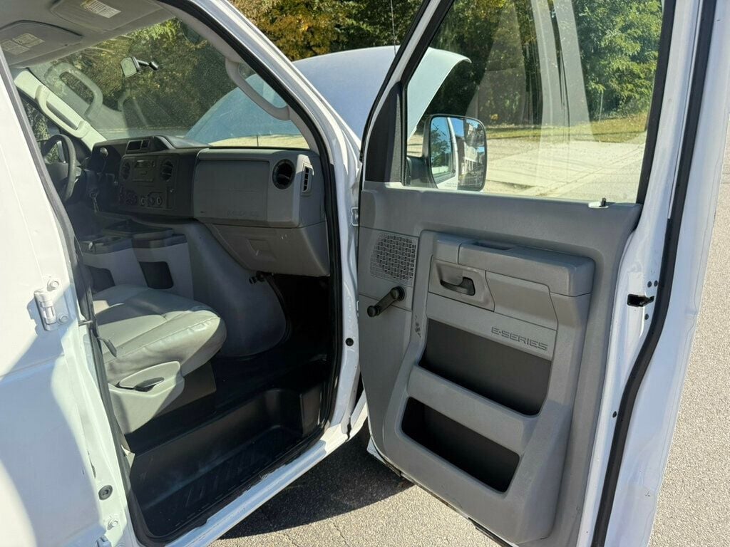 2012 Ford E-350 E350 SUPER DUTY EXTENDED PASSENGER VAN - 22921547 - 18