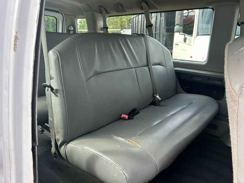 2012 Ford E-350 E350 SUPER DUTY EXTENDED PASSENGER VAN - 22921547 - 27