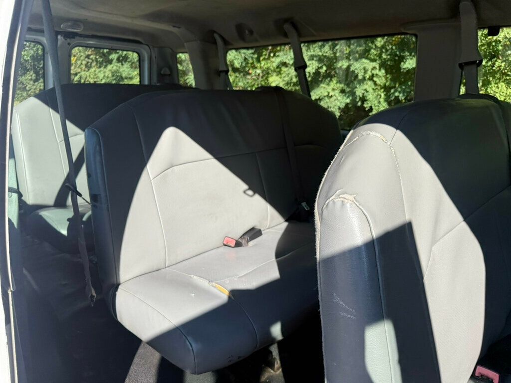 2012 Ford E-350 E350 SUPER DUTY EXTENDED PASSENGER VAN - 22921547 - 30