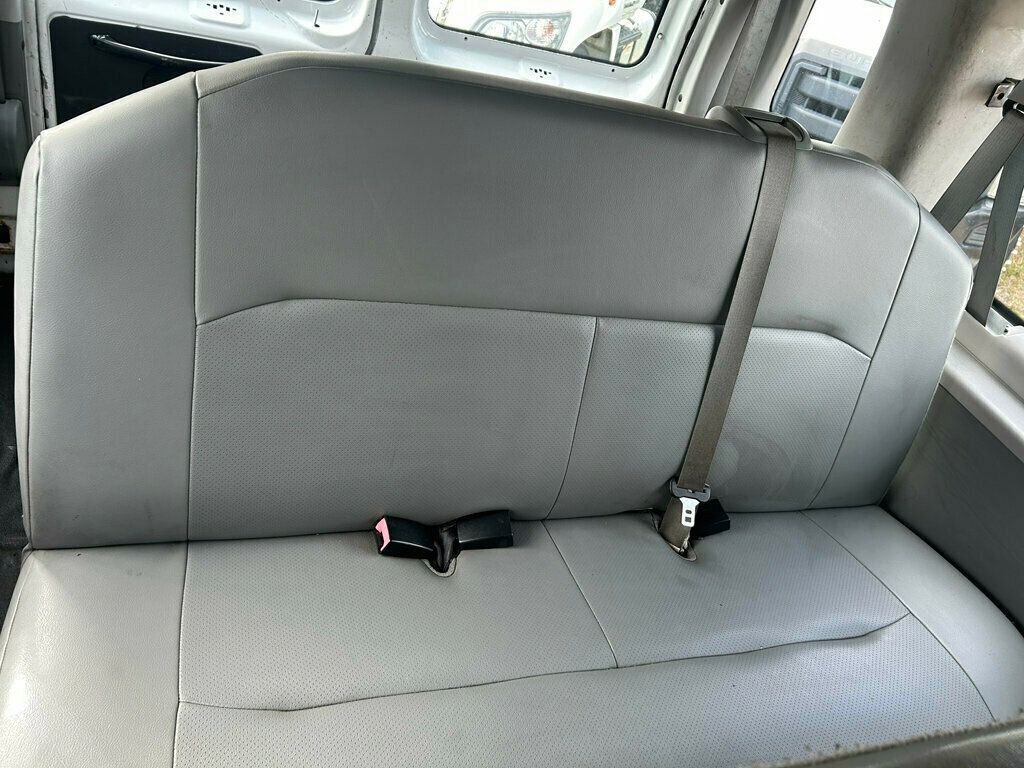 2012 Ford E-350 E350 SUPER DUTY EXTENDED PASSENGER VAN - 22921547 - 31