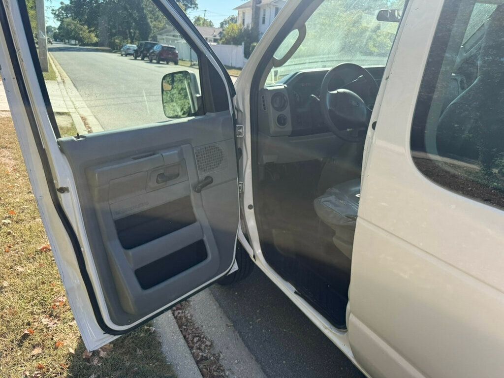 2012 Ford E-350 E350 SUPER DUTY EXTENDED PASSENGER VAN - 22921547 - 8