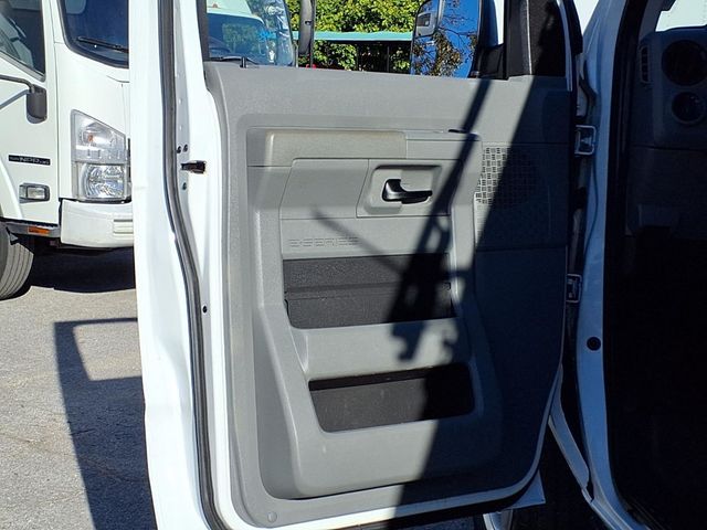 2012 Ford E-Series E-250 - 22976802 - 14