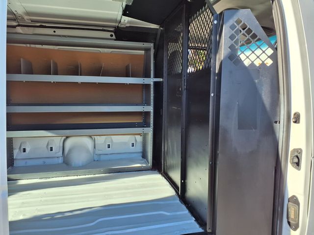 2012 Ford E-Series E-250 - 22976802 - 16