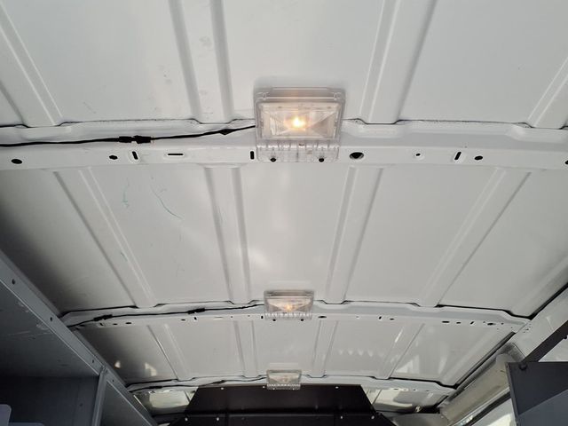 2012 Ford E-Series E-250 - 22976802 - 20