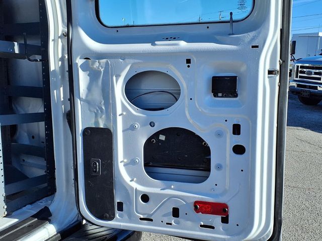 2012 Ford E-Series E-250 - 22976802 - 22