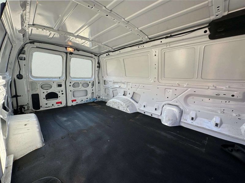 2012 Ford E-Series E 250 3dr Cargo Van - 23042473 - 14