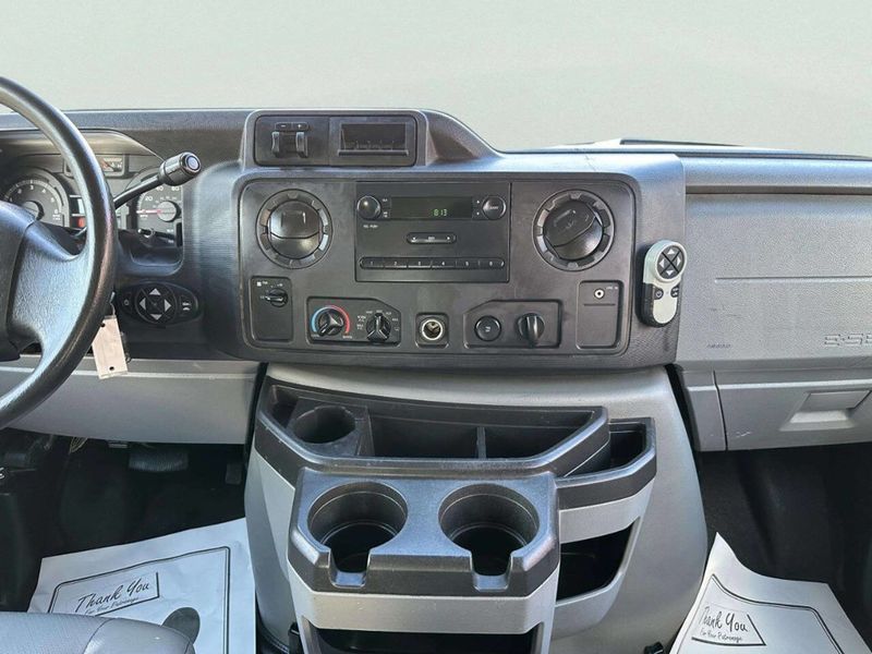 2012 Ford E-Series E 250 3dr Cargo Van - 23042473 - 20