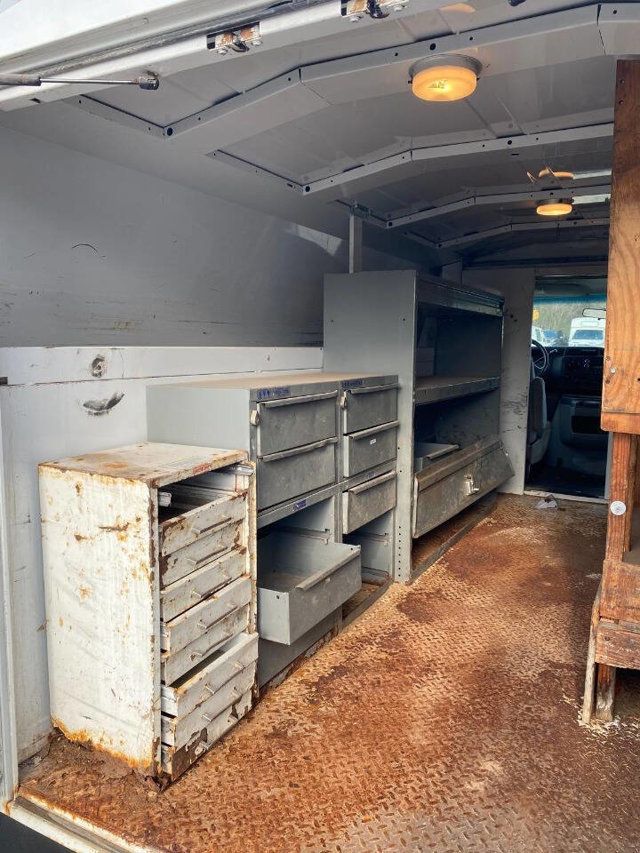 2012 Ford E-Series E 350 SD 2dr 138 in. WB DRW Cutaway Chassis - 23015324 - 10