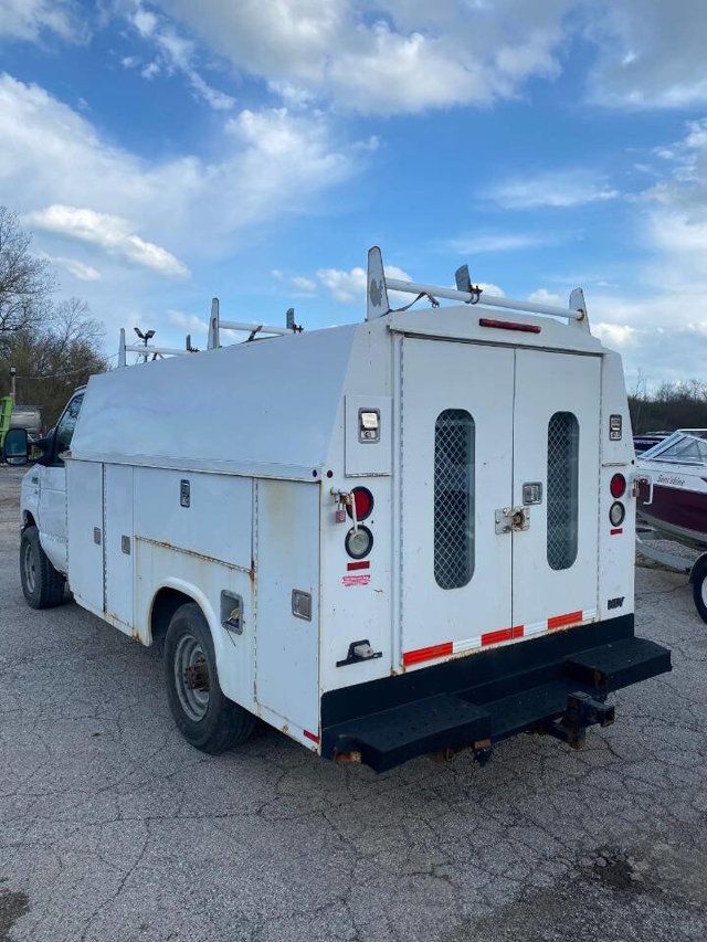 2012 Ford E-Series E 350 SD 2dr 138 in. WB DRW Cutaway Chassis - 23015324 - 3