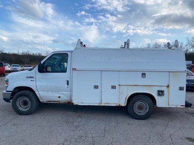 2012 Ford E-Series E 350 SD 2dr 138 in. WB DRW Cutaway Chassis - 23015324 - 4