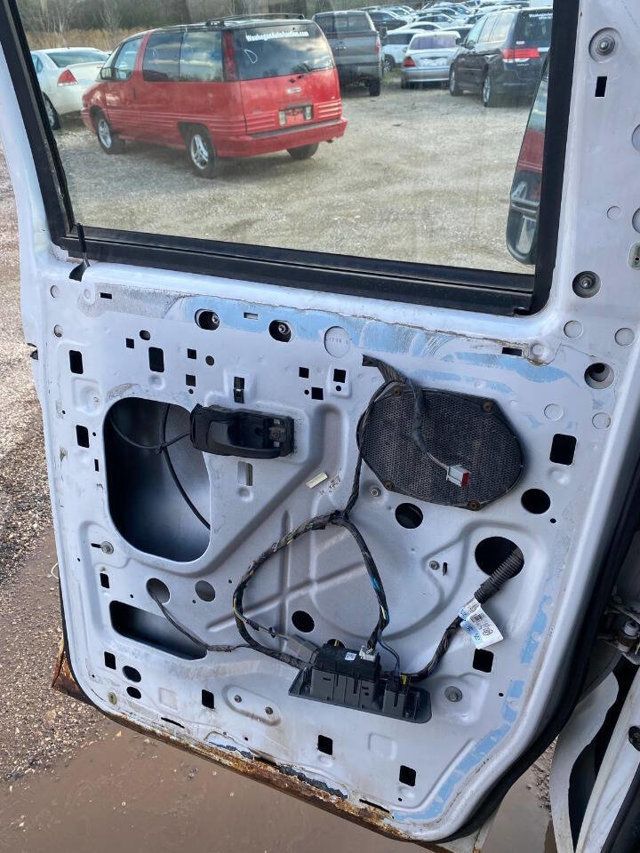 2012 Ford E-Series E 350 SD 2dr 138 in. WB DRW Cutaway Chassis - 23015324 - 8