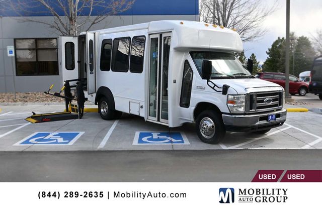 2012 Ford E-Series E-350 SD Mobility Handicap Shuttle Bus - 23019468 - 0