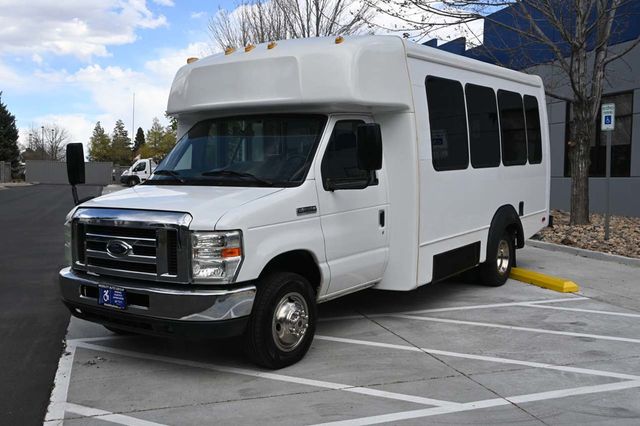 2012 Ford E-Series E-350 SD Mobility Handicap Shuttle Bus - 23019468 - 9