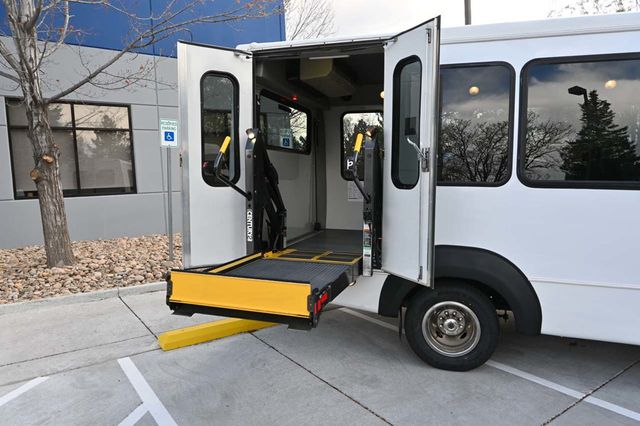 2012 Ford E-Series E-350 SD Mobility Handicap Shuttle Bus - 23019468 - 15