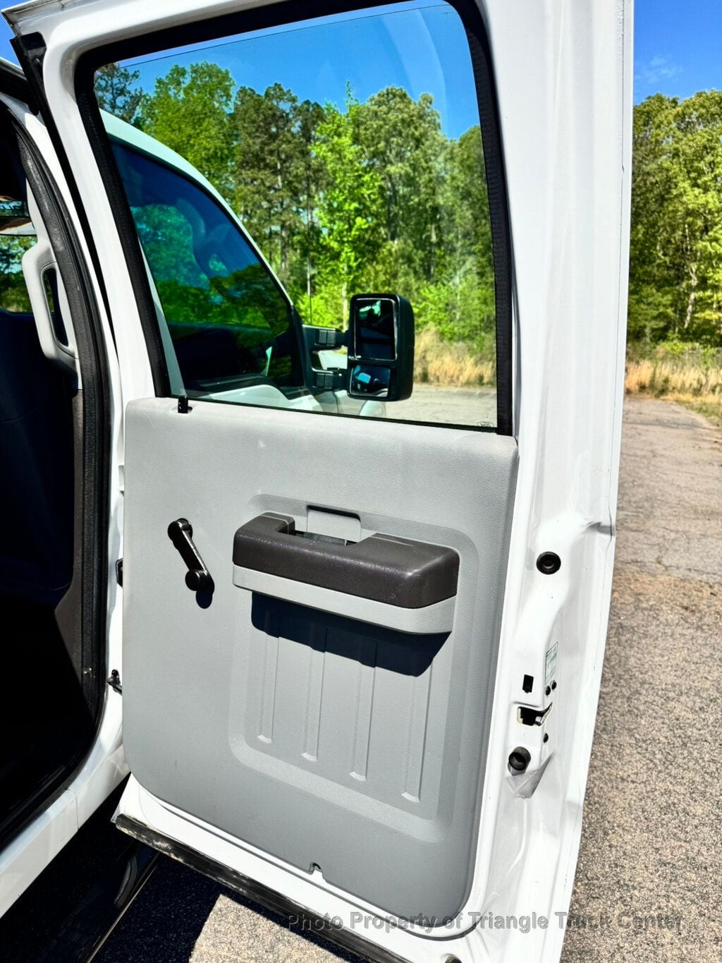 2012 Ford F250HD JUST 19k MILES! CREW CAB 4X4 UTILITY! +SUPER NICE UNIT! FINANCE OR LEASE! - 23002308 - 30