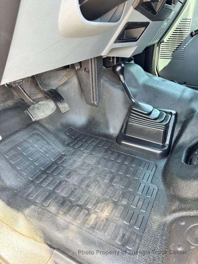 2012 Ford F250HD JUST 19k MILES! CREW CAB 4X4 UTILITY! +SUPER NICE UNIT! FINANCE OR LEASE! - 23002308 - 65