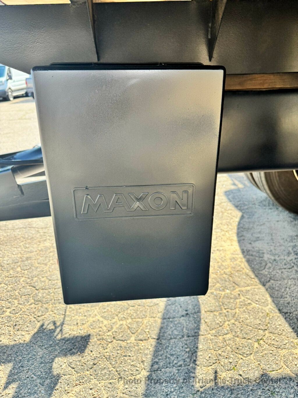 2012 Ford F650/F750 JUST 31k MILES! CUMMINS! LIFT GATE! SUPER NICE LOW MILEAGE UNIT! FINANCE OR LEASE! - 22989137 - 11